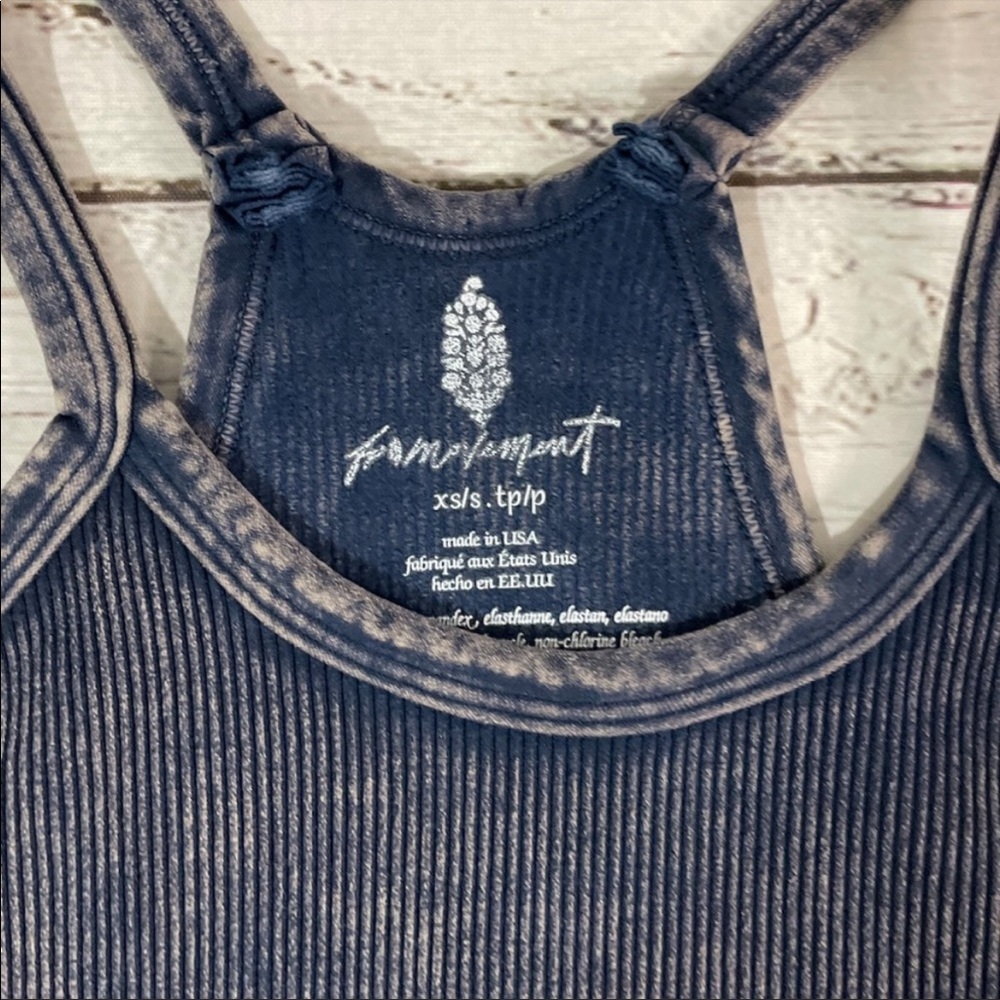 NWOT free people movement happiness runs crop top - Picture 5 of 5